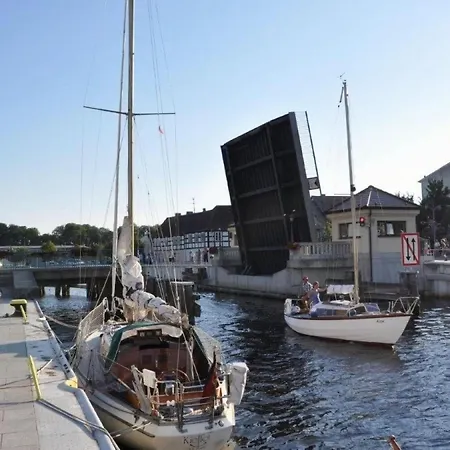 Vakantiehuis On The 200 Lagoon *
