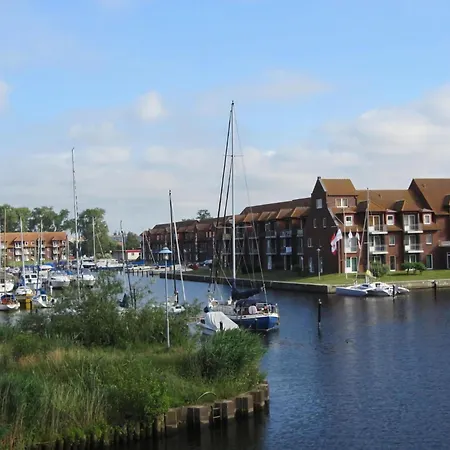 On The 200 Lagoon Vakantiehuis